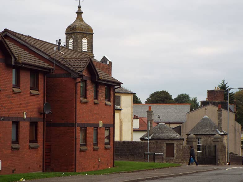 Neilston Church / Main Street in 2016